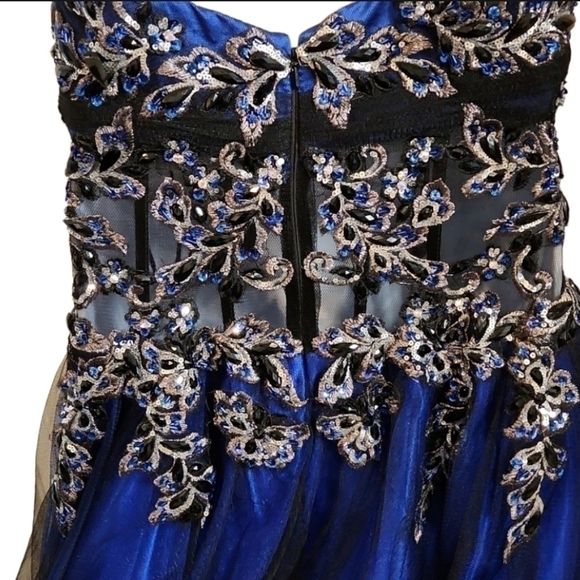 Alyce Paris Tulle Ballgown Formal Beaded Sweetheart Neckline Dress - Picture 5 of 9